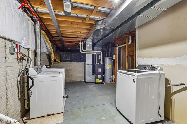 38210 Kingston Drive, North Ridgeville, OH 44039