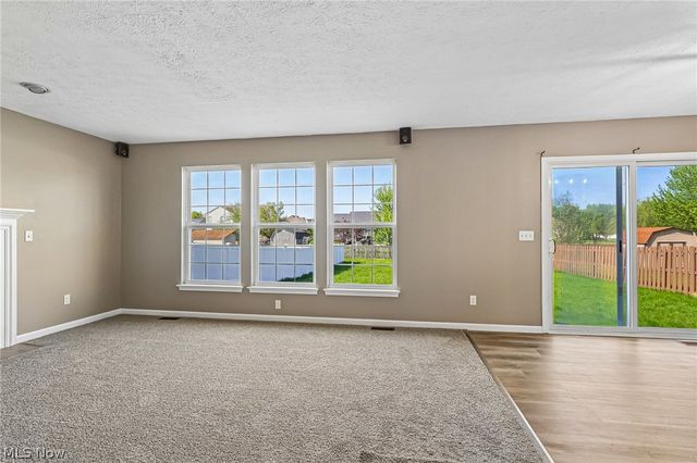 38210 Kingston Drive, North Ridgeville, OH 44039