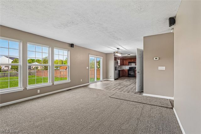 38210 Kingston Drive, North Ridgeville, OH 44039