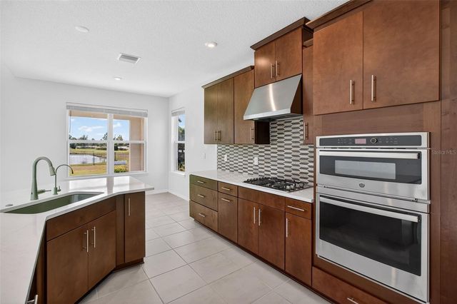 5805 FIELDMOOR COURT, Palmetto, FL 34221