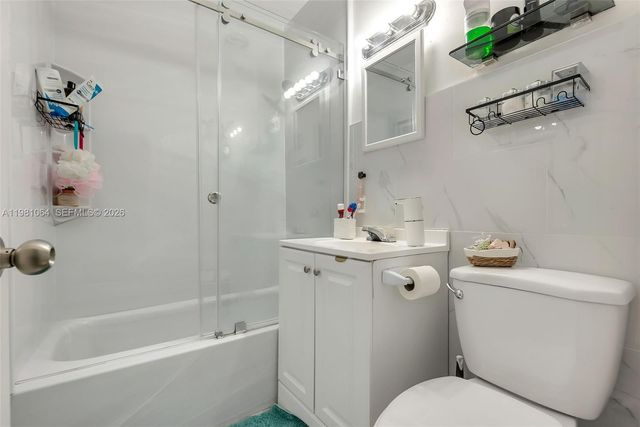3250 NW 14th Terrace, Miami, FL 33125