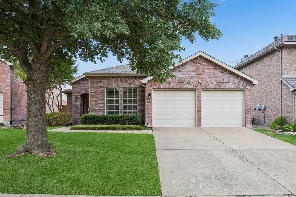305 Fairland Drive, Wylie, TX 75098