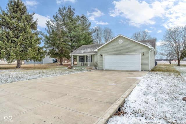 62 Patriots Landing, Fillmore, IN 46128