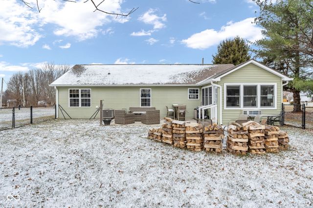 62 Patriots Landing, Fillmore, IN 46128