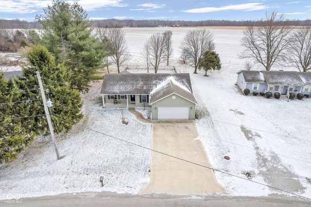 62 Patriots Landing, Fillmore, IN 46128