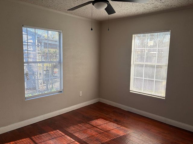 5406 Lyndhurst Drive, Houston, TX 77033