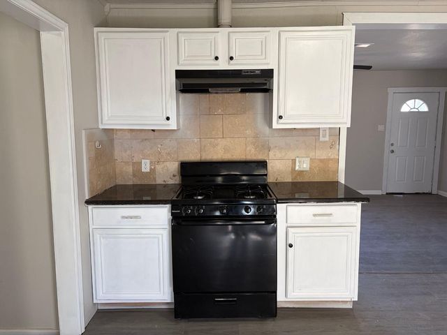 5406 Lyndhurst Drive, Houston, TX 77033