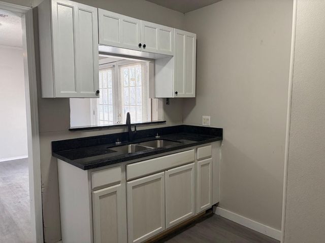 5406 Lyndhurst Drive, Houston, TX 77033