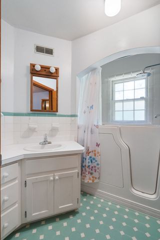 498 Highway 100, Centerville, TN 37033