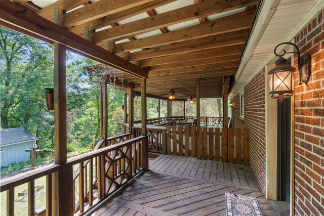 498 Highway 100, Centerville, TN 37033