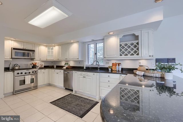 116 CLUBHOUSE DR, Bernville, PA 19506