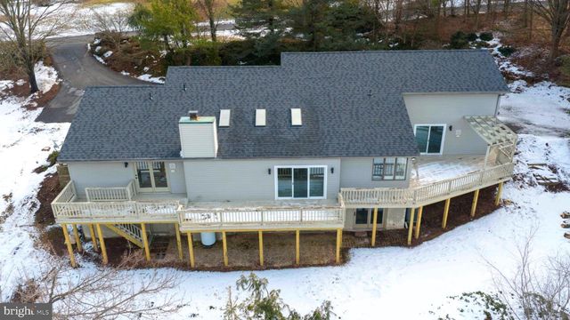 116 CLUBHOUSE DR, Bernville, PA 19506