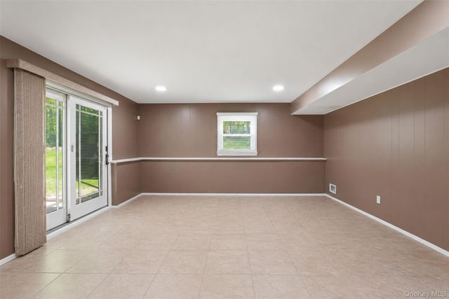 21 Denver Drive, New City, NY 10956