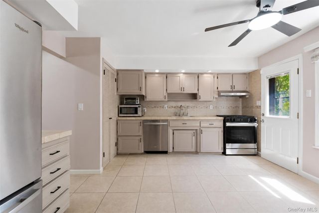 21 Denver Drive, New City, NY 10956