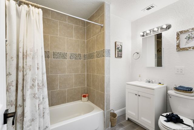 200 Frost, San Antonio, TX 78201