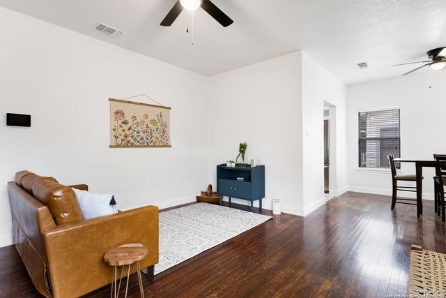 200 Frost, San Antonio, TX 78201