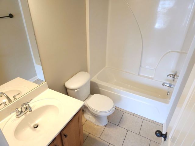 705 Crestland Ave Apt B7, Murfreesboro, TN 37130