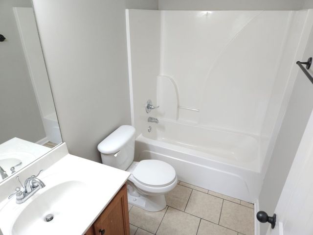 705 Crestland Ave Apt B7, Murfreesboro, TN 37130