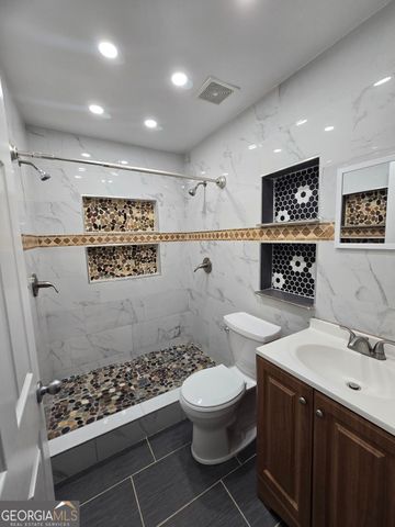 1211 Lake Drive, Jonesboro, GA 30236