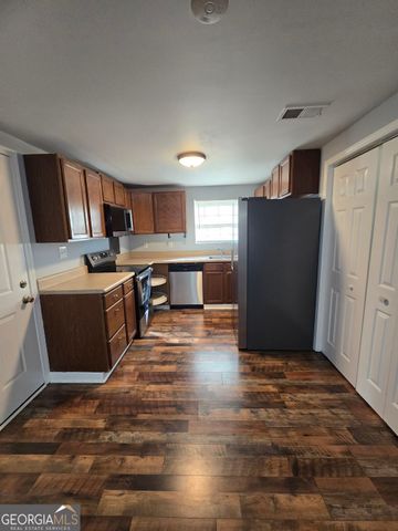 1211 Lake Drive, Jonesboro, GA 30236