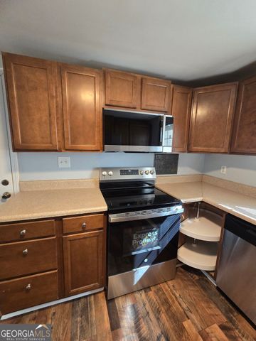 1211 Lake Drive, Jonesboro, GA 30236