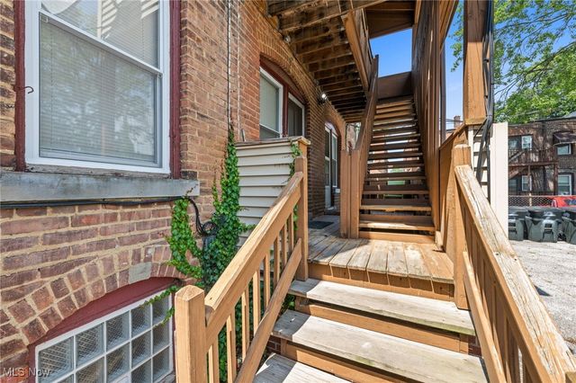 1175 Andrews Avenue, Lakewood, OH 44107