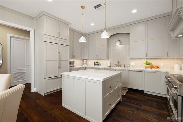 31 Villas Jardin Drive, Mcallen, TX 78503