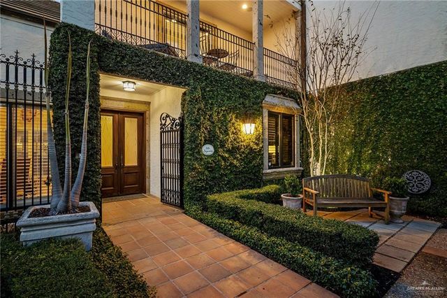31 Villas Jardin Drive, Mcallen, TX 78503