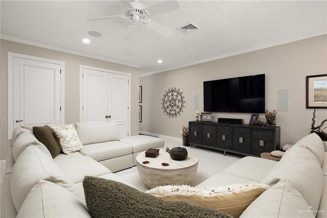 31 Villas Jardin Drive, Mcallen, TX 78503