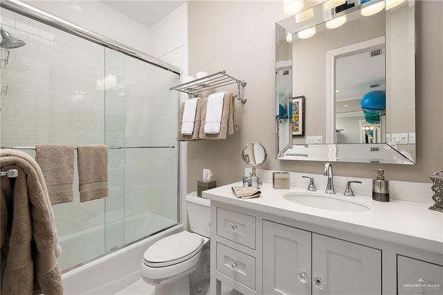 31 Villas Jardin Drive, Mcallen, TX 78503