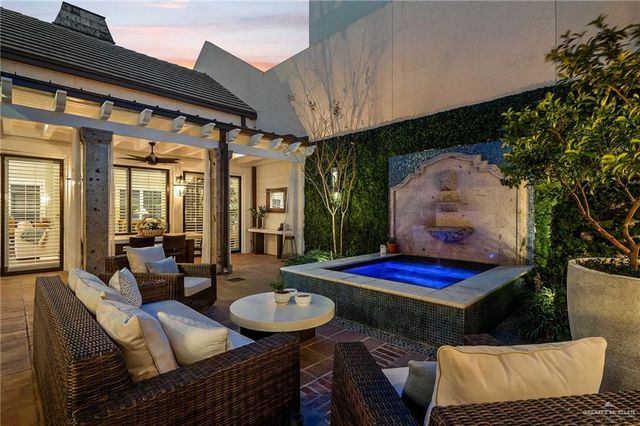 31 Villas Jardin Drive, Mcallen, TX 78503