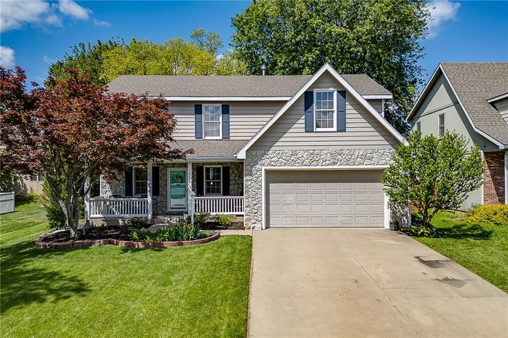 1816 Carmel Drive, Lawrence, KS 66047