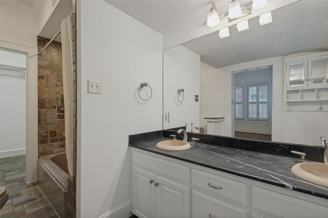 5606 Mercedes Avenue, Dallas, TX 75206