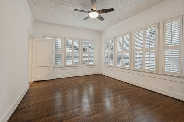 5606 Mercedes Avenue, Dallas, TX 75206