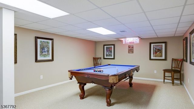 7 Drake Close, Hillsborough Twp., NJ 08844