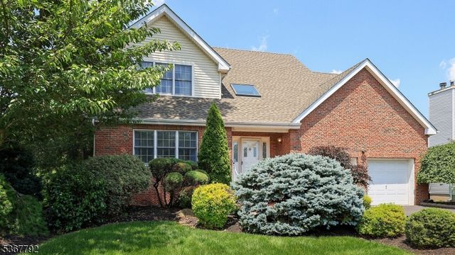7 Drake Close, Hillsborough Twp., NJ 08844