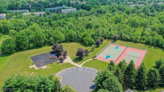 7 Drake Close, Hillsborough Twp., NJ 08844
