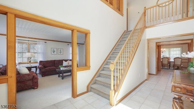 7 Drake Close, Hillsborough Twp., NJ 08844