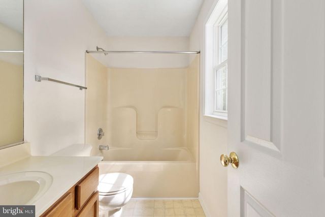 10114 BALLSTON RD, Fredericksburg, VA 22408