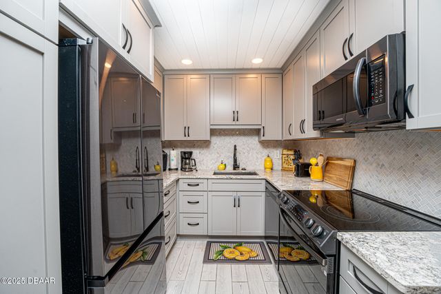 3800 Saxon Drive # 150, New Smyrna Beach, FL 32169