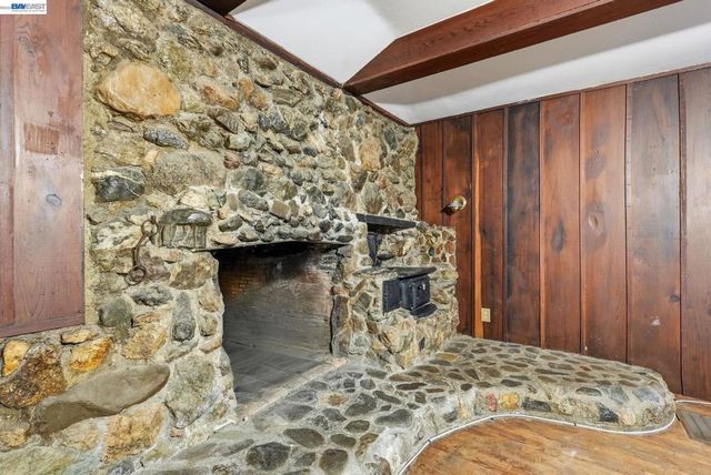 2929 Kilkare Rd, Sunol, CA 94586