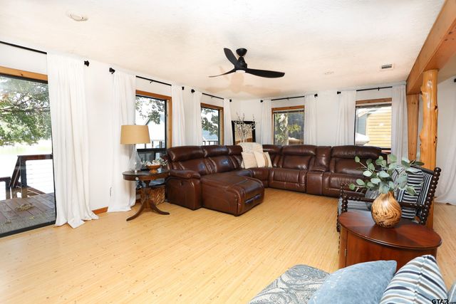 306 Lake Drive, Mt Vernon, TX 75457