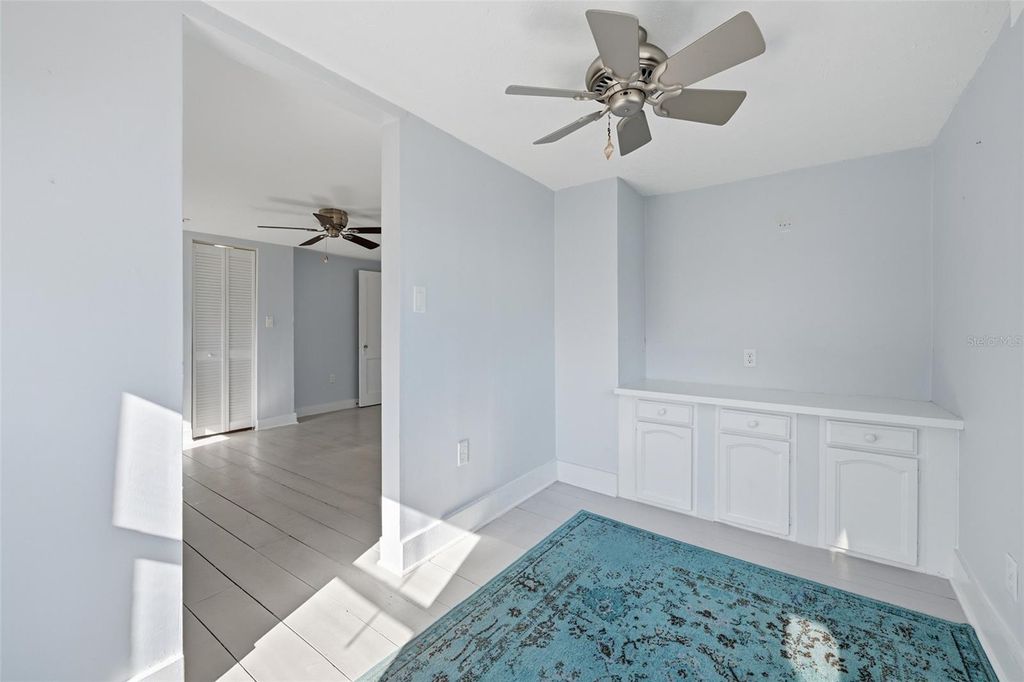 Image 21 of property listing at 10 PLAZA STREET E, Bradenton, FL 34208