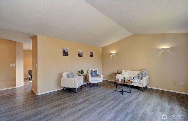 13726 NE 32nd Circle, Vancouver, WA 98682