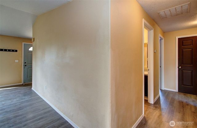 13726 NE 32nd Circle, Vancouver, WA 98682