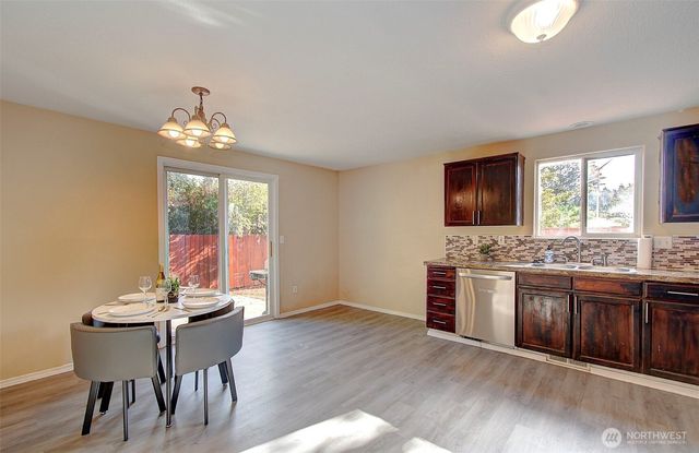 13726 NE 32nd Circle, Vancouver, WA 98682
