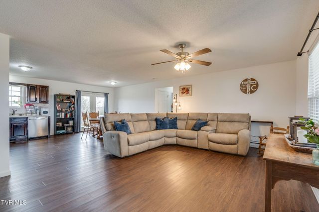 510 Ebenezer Loop, Chuckey, TN 37641