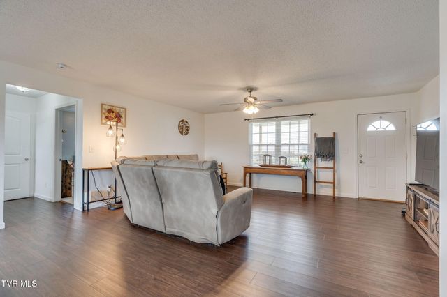 510 Ebenezer Loop, Chuckey, TN 37641