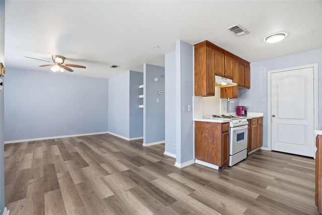 609 Race Street, Crowley, TX 76036