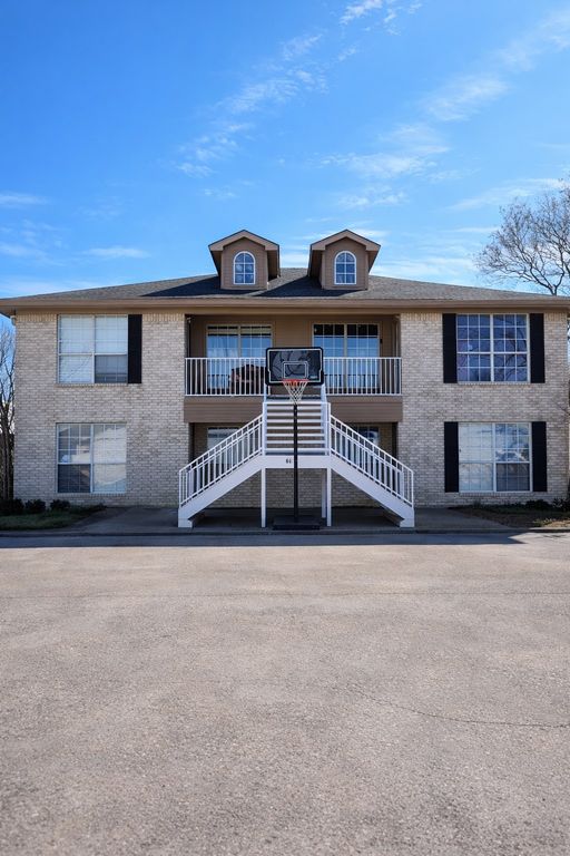 609 Race Street, Crowley, TX 76036